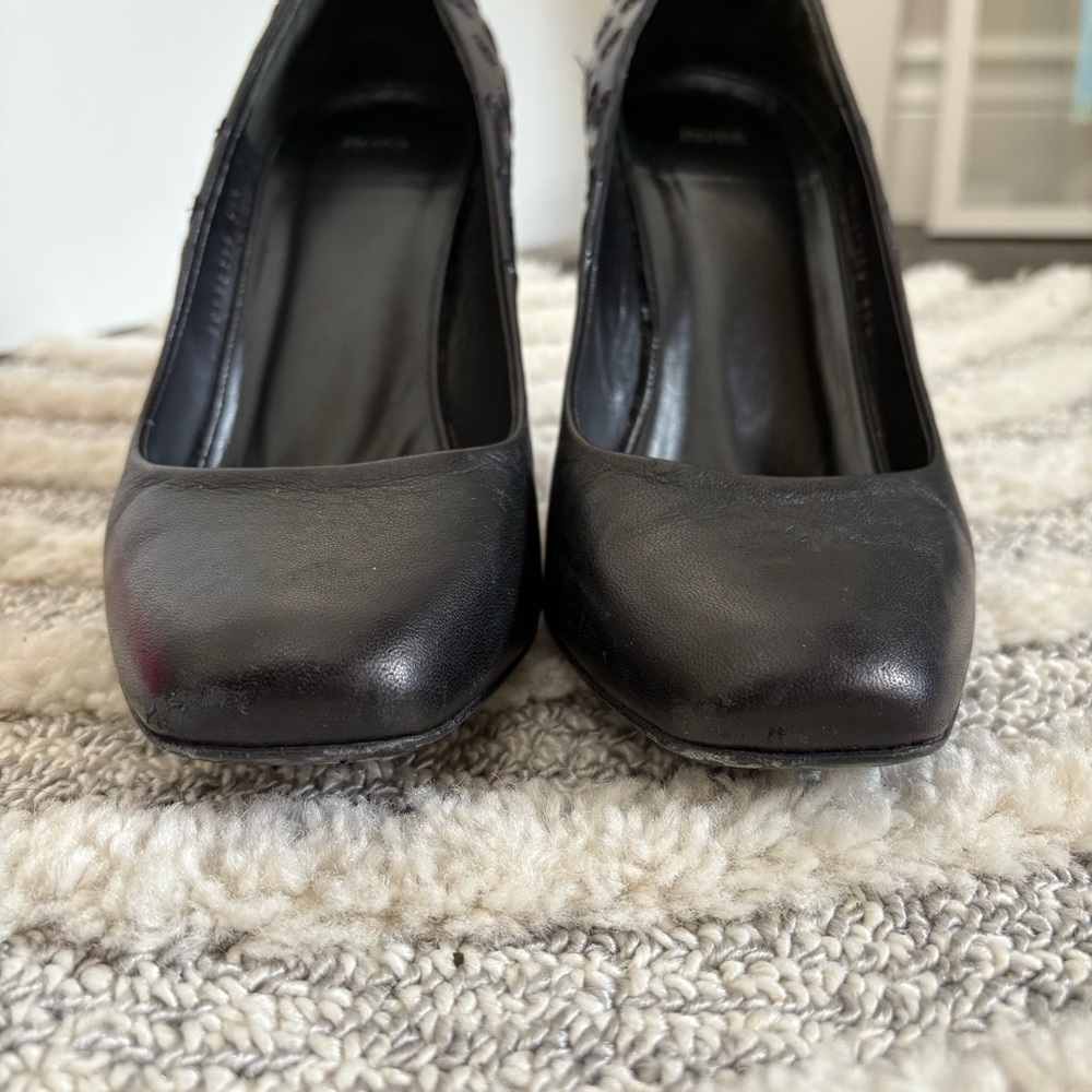 Hugo Boss stilettos - Picture 3 of 9